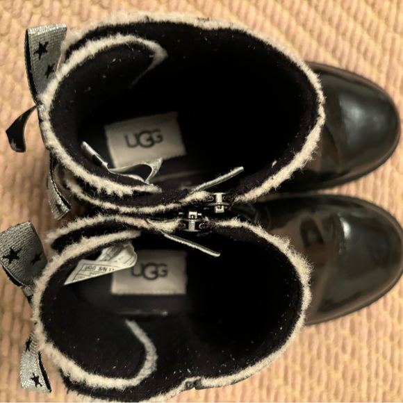Uggs kids boots - Picture 6 of 6